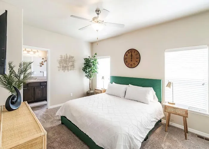 Tj Rancher Home, Wifi, King Beds