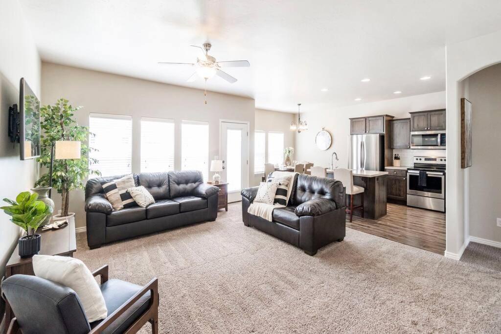 Tj Rancher Home, Wifi, King Beds Holiday home Twin Falls